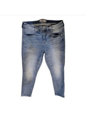 Torrid Medium Wash Distressed Leg Jeans 14 Tall Waist 34" Inseam 30" Ankle